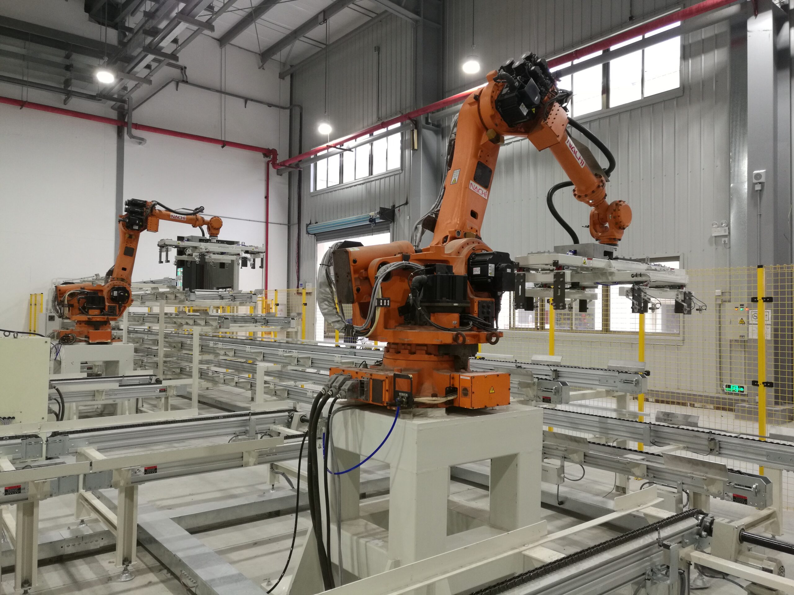 warehouse inbound outbound robot handling