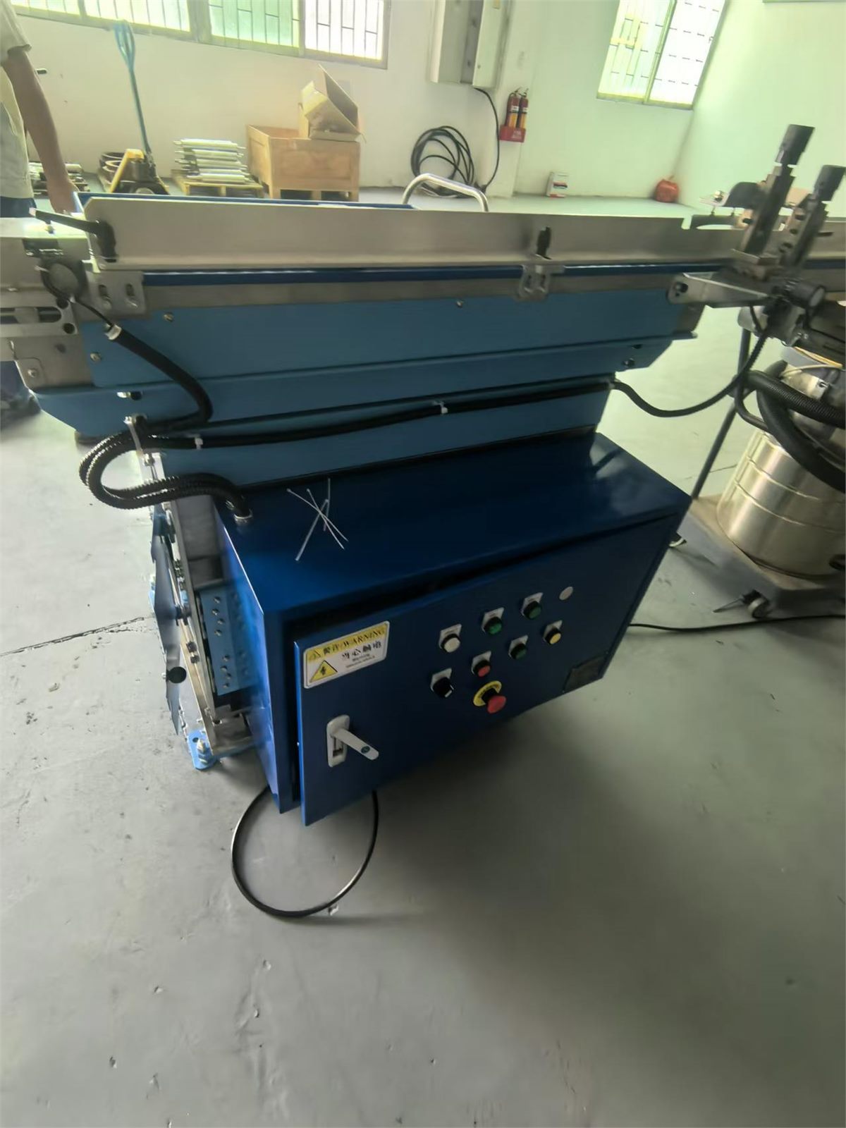 Automatic Feeding Machine
